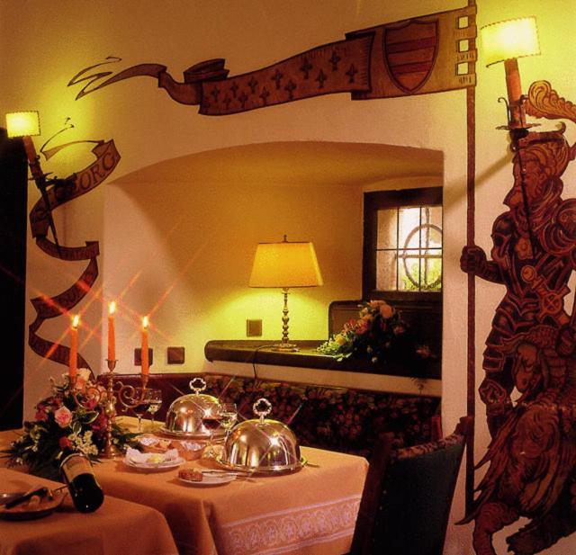 Hotel Und Restaurant Burg Schnellenberg Attendorn Extérieur photo