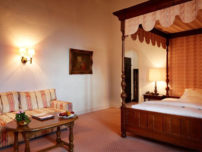Hotel Und Restaurant Burg Schnellenberg Attendorn Extérieur photo