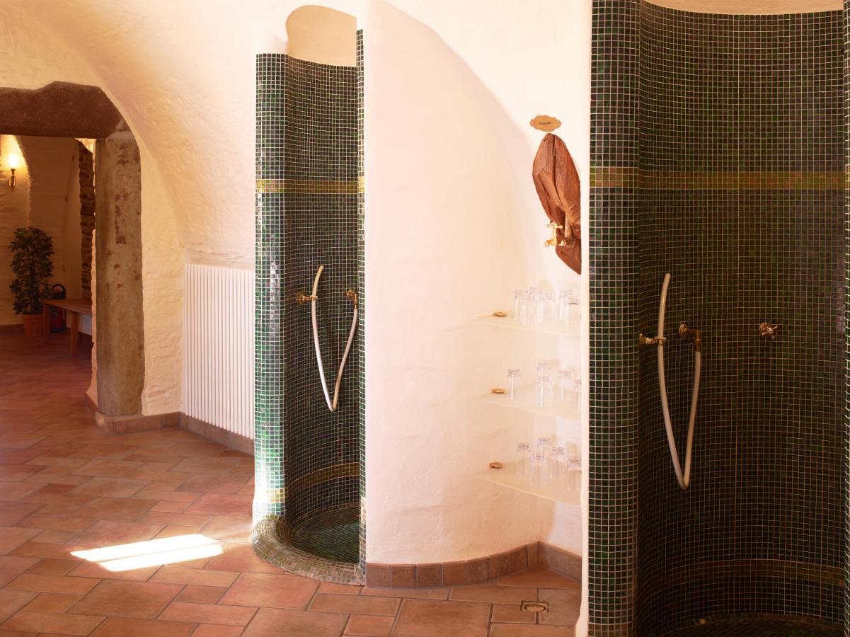 Hotel Und Restaurant Burg Schnellenberg Attendorn Extérieur photo