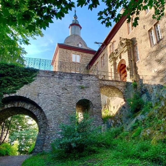 Hotel Und Restaurant Burg Schnellenberg Attendorn Extérieur photo